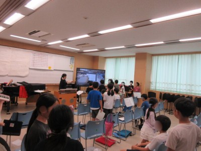 2bd6a164-1dfa-4172-b17f-78da29bf5de4