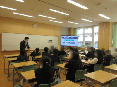 a381cfd7-afc9-48b2-8624-e907b218d3ee (1)